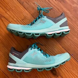 Cloudsurfer running shoes